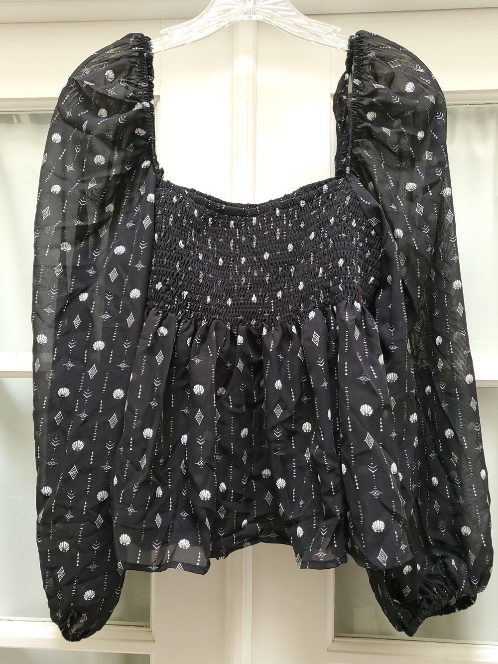NWOT Smocked Women's Black Printed Sheer Long Sleeve Peasant Crop Top - Size L